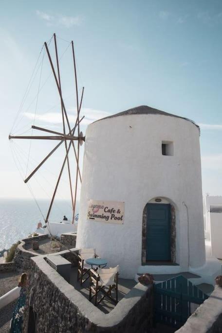 Lioyerma Windmill Villa With Outdoor Hot Tub Oía Exterior foto